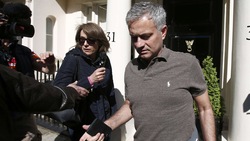 Manchester United, è il Mourinho day: lo Special One lascia Londra