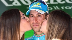 Orgoglio e lacrime, Nibali trionfa sul Colle dell'Agnello