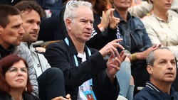 McEnroe sulle tribune del Roland Garros