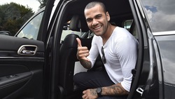 Juventus, Dani Alves è a Torino!