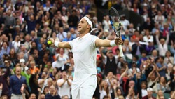 Il maestro di tennis Marcus Willis sfida Federer, che favola a Wimbledon
