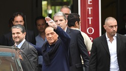 Berlusconi lascia il San Raffaele e annuncia la cessione del Milan