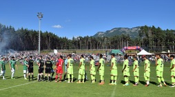 Serie A: il Bologna vince 9-0 in amichevole contro la Virtus Acquaviva, le immagini