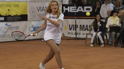 Tennis, a Milano Marittima scendono in campo i vip