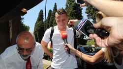 Napoli, Zielinski a Villa Stuart per le visite mediche