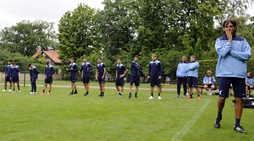 Lazio, a Merienfeld Inzaghi ordina e Peruzzi controlla: allenamento di forza ed equilibrio