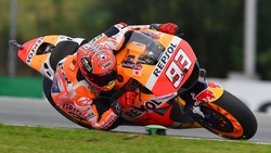MotoGp, Brno: Marquez il più veloce della seconda sessione di libere, Rossi quinto