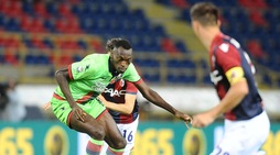 Bologna-Crotone 1-0: Destro regala la prima vittoria ai rossoblù