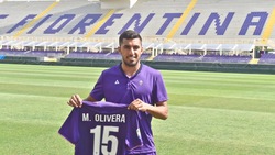 Fiorentina, Maxi Olivera in maglia viola: ecco la presentazione