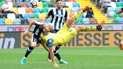 Serie A, Udinese-Chievo 1-2: Cacciatore chiude il match