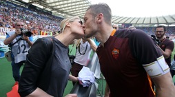 Totti e Ilary, una lunga storia d'amore: così la Blasi a Roma è diventata "la capitana"