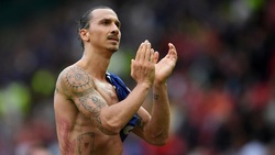 Chiede seme di Ibra e Ronaldo per creare un Dream Team