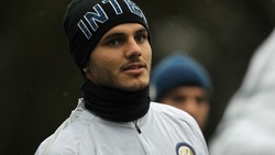 Icardi e l'Inter si allenano al freddo