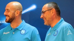 Champions League Napoli, Sarri e Reina sorridenti in conferenza