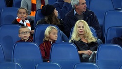 La moglie di Ibrahimovic e i figli all'Olimpico per la Roma