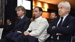 FOTO Juve, tutti insieme appassionatamente