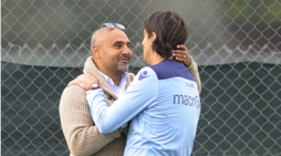 Lazio, a Formello c'è Liverani: che abbraccio con Inzaghi!