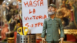 E' morto Fidel Castro, a Napoli c'è già la statuetta