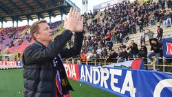 Bologna, Kennet Andersson al Dall'Ara: l'abbraccio dei tifosi