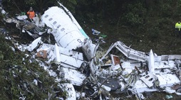 Tragedia aerea in Colombia, le immagini dopo lo schianto