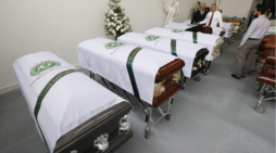 Chapecoense, i familiari preparano il funerale