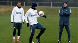 L'Inter già sul campo dopo la pesante sconfitta col Napoli