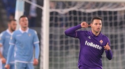 Zarate, gol dell'ex tra i fischi. Gesto dell'orecchio ai tifosi della Lazio