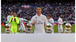Cristiano Ronaldo, la sfilata dei 4 Palloni d'Oro