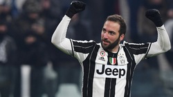Juventus-Bologna 3-0: Higuain e Dybala, il 2017 inizia con un record