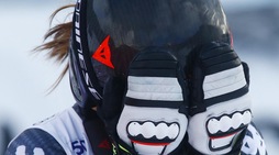 Sci, Fanchini cade a Altenmarkt: via in elicottero, Goggia che spavento!