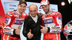 Ducati, ecco la nuova moto: che sorrisi per Lorenzo e Dovizioso