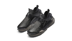 Alla scoperta della NikeLab x Stone Island Sock Dart Mid