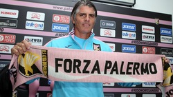 Palermo, ecco il nuovo allenatore: presentato Diego Lopez