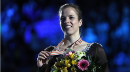 Carolina la magnifica, le immagini del bronzo della Kostner