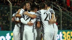 Serie A, Crotone-Juventus 0-2: Allegri vola a +7 sulla Roma