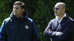 L'Inter si prepara alla Fiorentina: Ausilio e Zanetti controllano l'allenamento