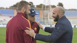 Roma, Monchi a Pescara: sorrisi e strette di mano con i giocatori