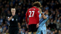 City-United 0-0, Fellaini: testata ad Aguero e rosso diretto