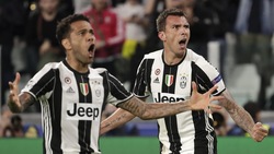 Juventus-Monaco 2-1: con Mandzukic e Dani Alves è finale