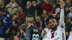 Lione-Ajax 3-1: che rimonta con Lacazette ma non basta