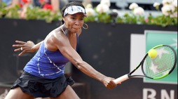 Internazionali, Venus Williams al Foro Italico con maxi orecchini