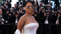 Rihanna incanta a Cannes: Benzema è solo un ricordo