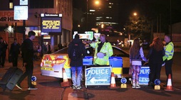 Dramma a Manchester: decine di morti e feriti per l'attentato