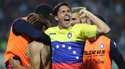 Crotone-Lazio 3-1, le immagini della festa per la permanenza in A