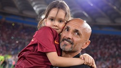 Roma, giocatori e Spalletti in campo con i figli