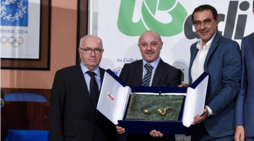 Premio Bearzot a Sarri: «Dedicato ai tifosi del Napoli»