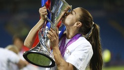 Emozioni e bellezze da copertina: la Champions donne è del Lione