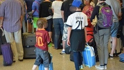 Juve-Real, all'aeroporto spuntano... Totti e Dybala