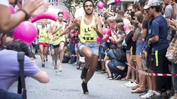 A Madrid la corsa è sui tacchi a spillo