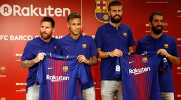 Barcellona, bagno di folla a Tokyo per la nuova maglia